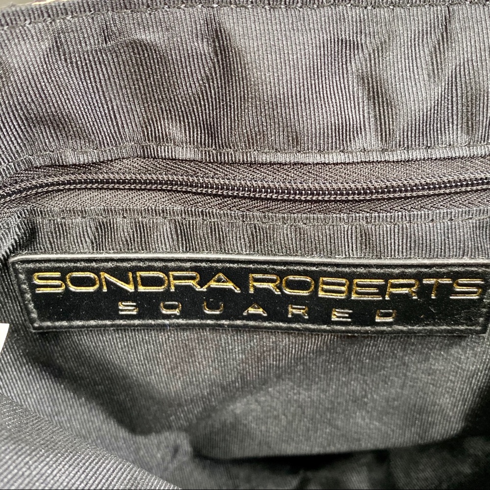 S O N D R A R O B E R T S : Woven Folio Bag - Picture 5 of 5